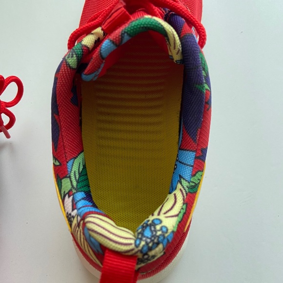 Nike Roshes - Picture 5 of 6